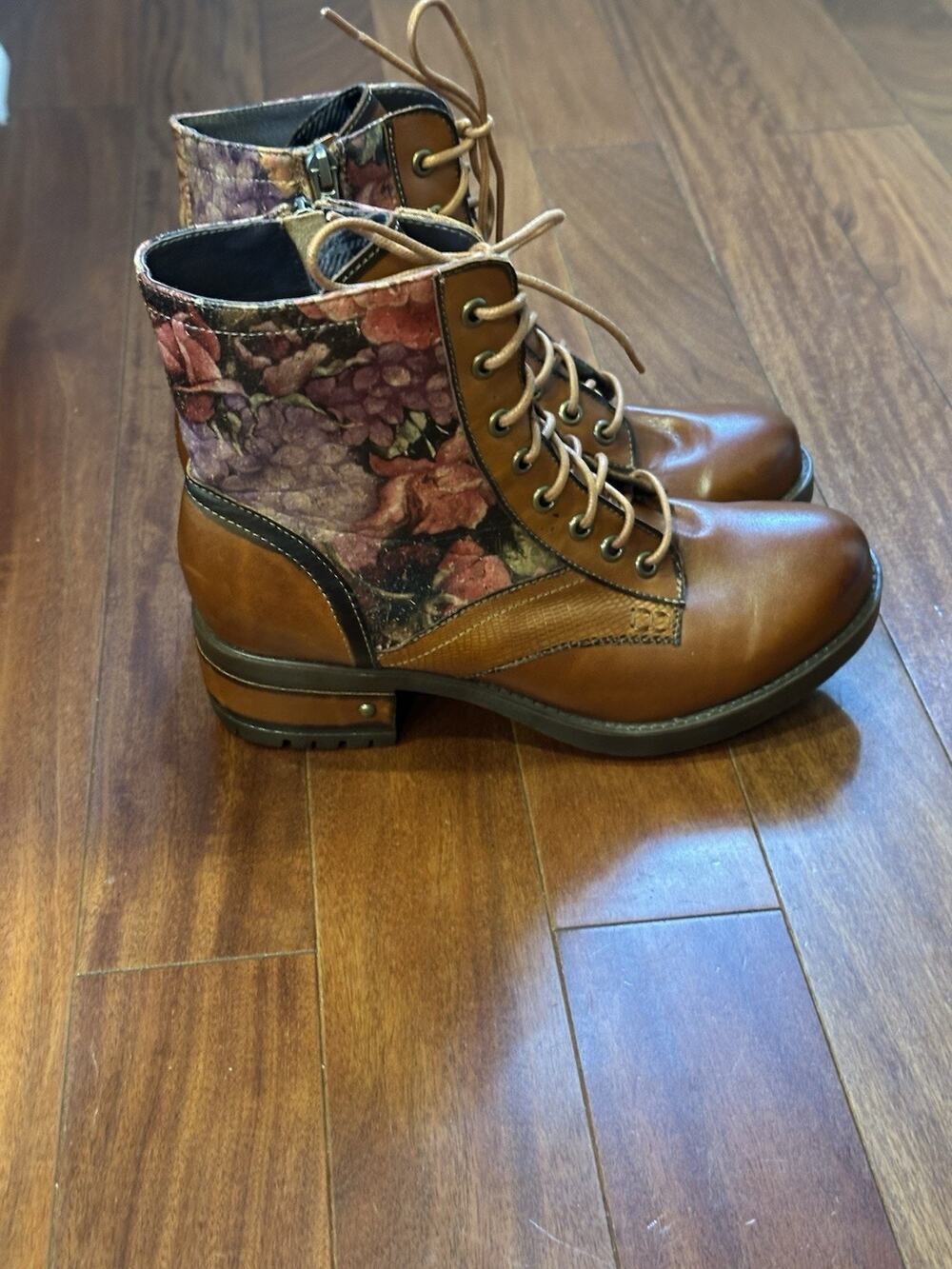 L'Artiste Marty Floral Leather Combat Ankle Boots Lace-Up Side Zip 38EU~US 7.5-8